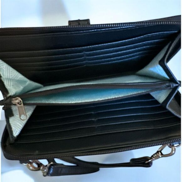 The Sak Women's Black Smooth Leather Smartphone Zip-Around Crossbody Wallet - Picture 9 of 11